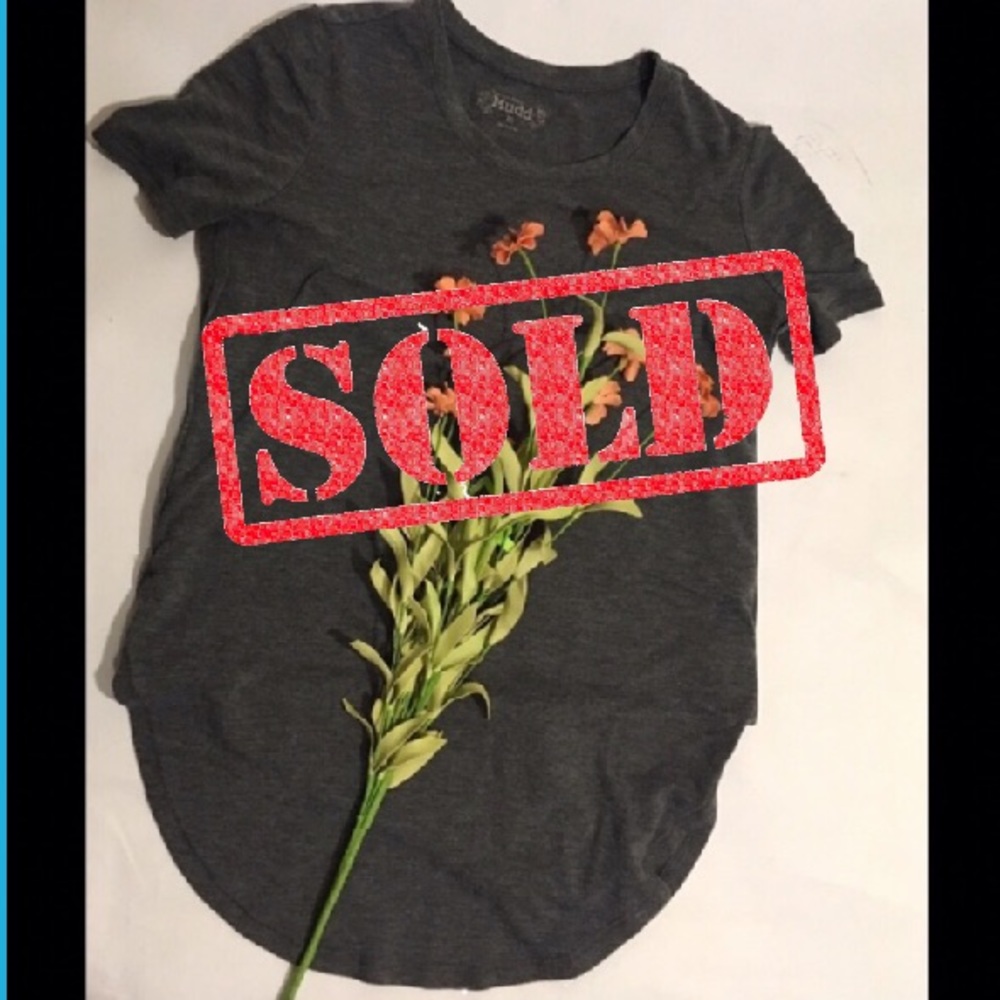 ‼️4 ITEMS FOR $10‼️Mudd Tee